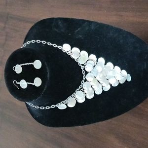 Necklace & Matching Pierced Earrings, silvertone and mother of pearl like discs